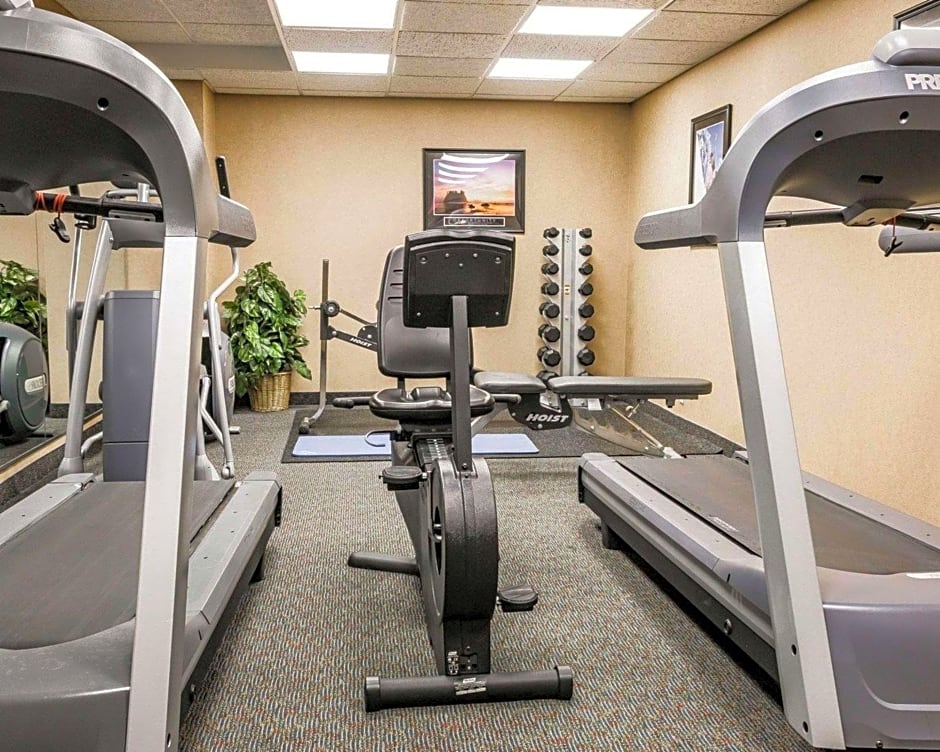 Quality Inn Auburn Hills - Detroit North