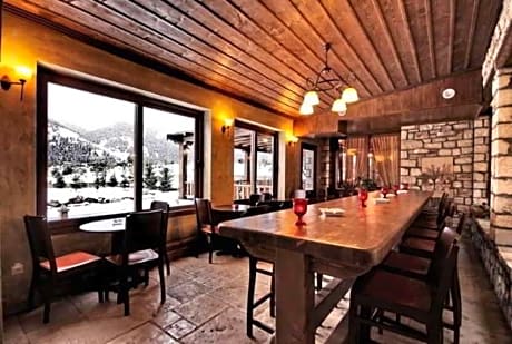 Vitina House