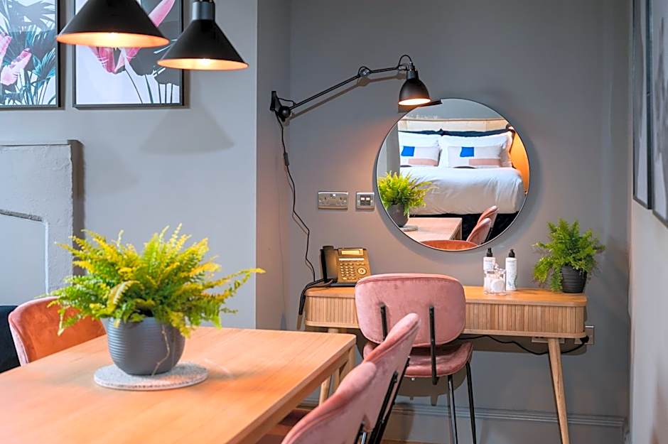 Hiding Space - Trim Street Apartments