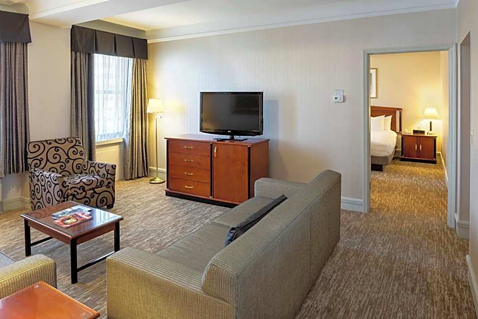 Hilton Cincinnati Netherland Plaza