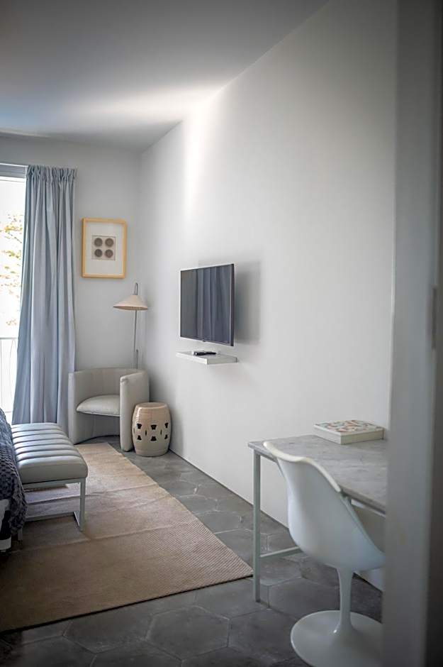 Lusa Beach Studios Under New Management And Newly Renovated