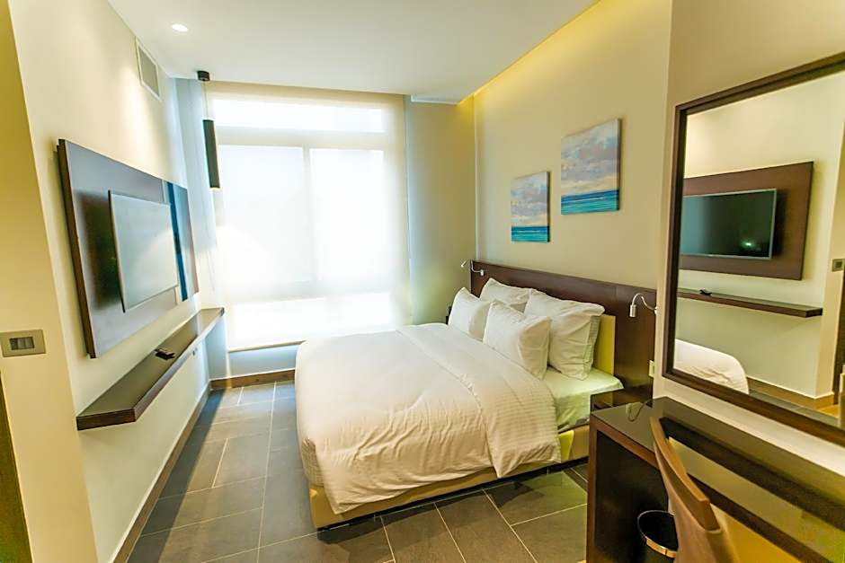 The Compass Hotel