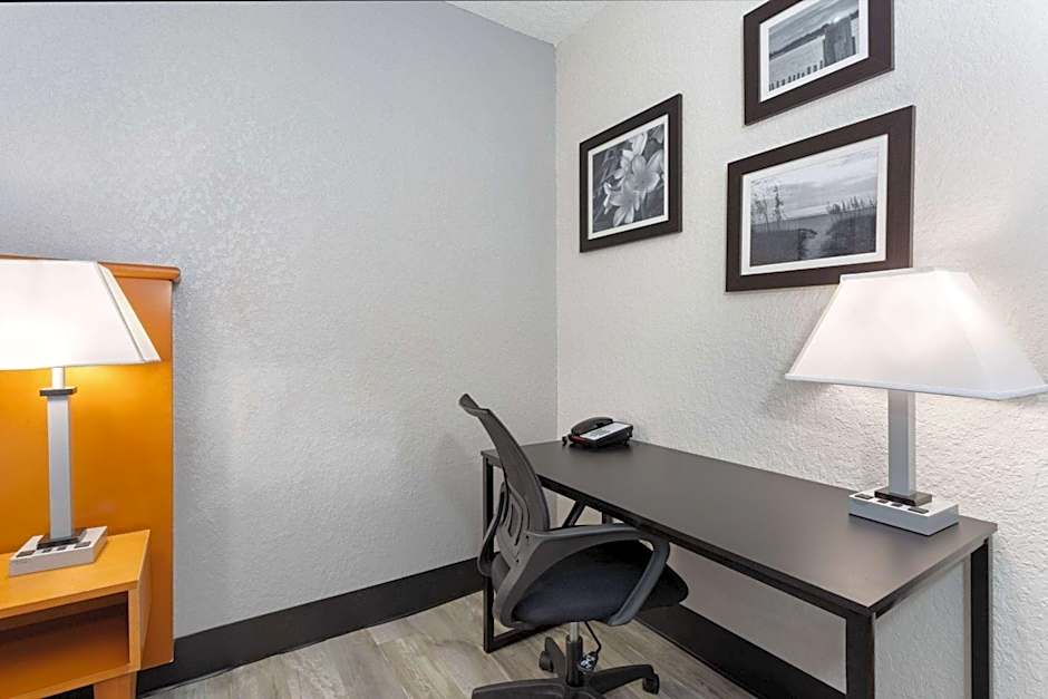 La Quinta Inn by Wyndham Cocoa Beach-Port Canaveral