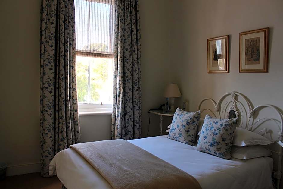 Lord Milner Hotel