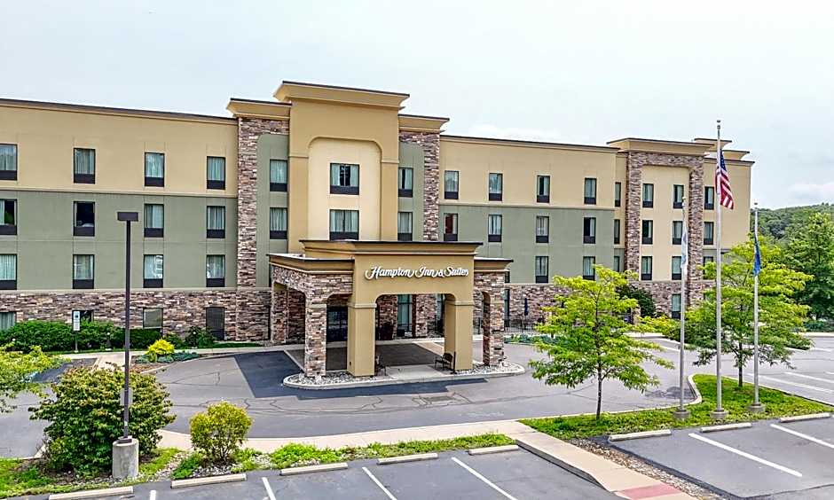Hampton Inn & Suites by Hilton Stroudsburg Pocono Mountains