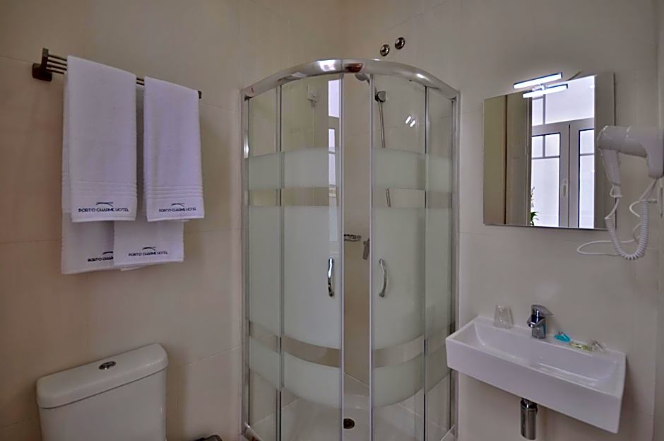 Porto Charming Hotel