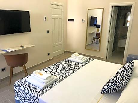 Classic Partial Sea View Room