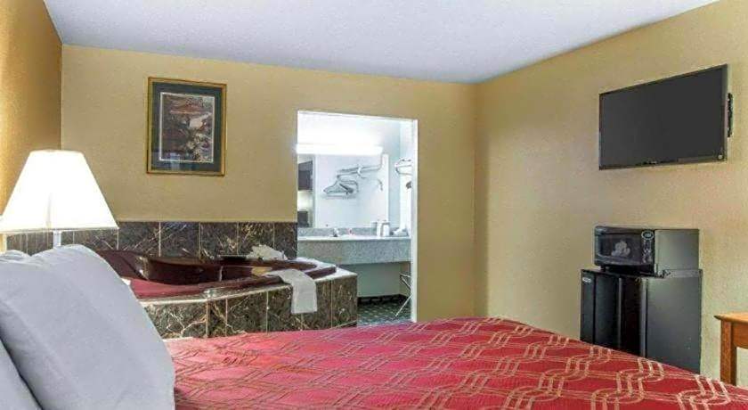 Econo Lodge Dalton West