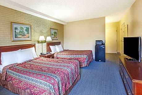 2 Queen Beds Mobility Accessible Room Walk-In Shower w/ Grab Bars Non-Smoking