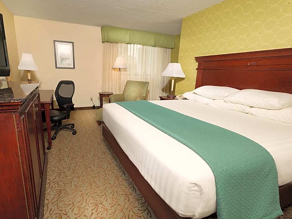 Pear Tree Inn St. Louis Convention Center