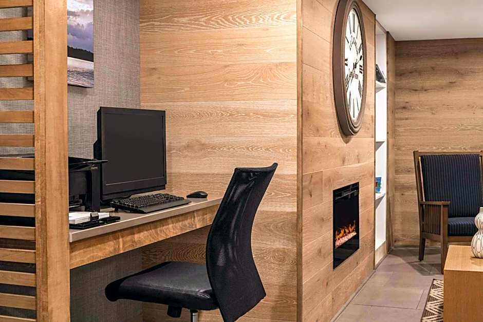 Country Inn & Suites by Radisson, Williamsburg East (Busch Gardens), VA