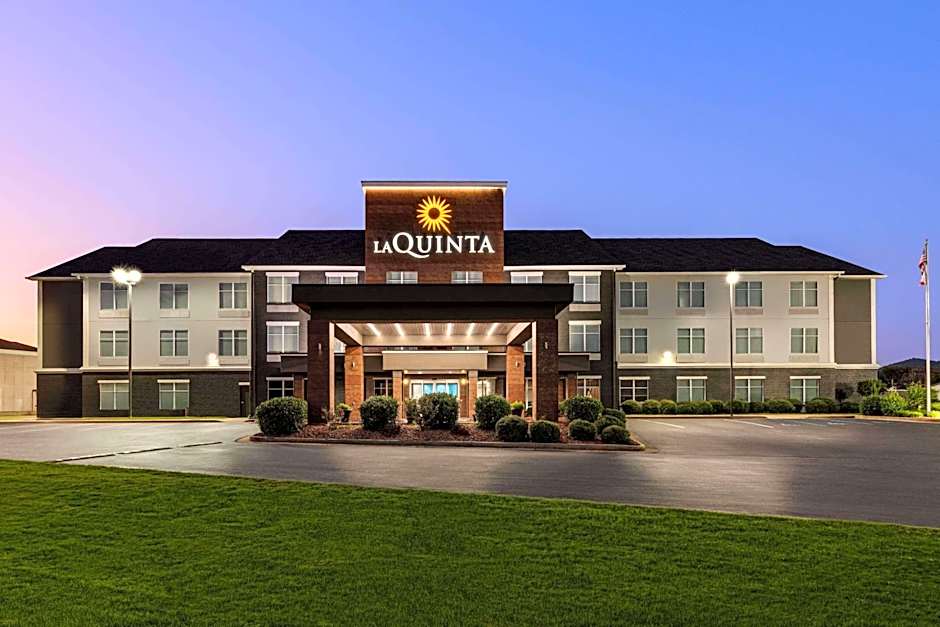 La Quinta Inn & Suites by Wyndham Oxford - Anniston