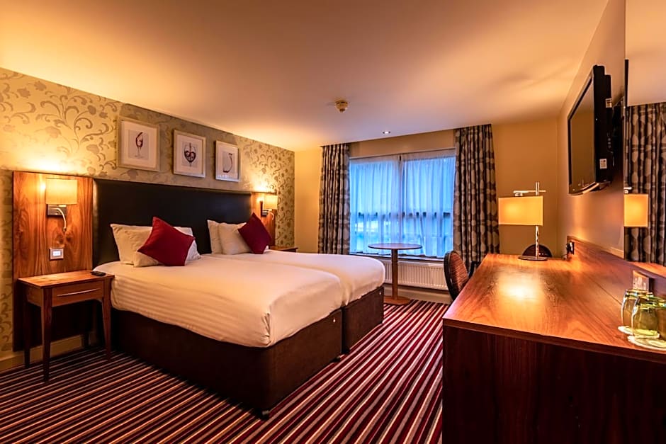 Gloucester Robinswood Hotel, BW Signature Collection