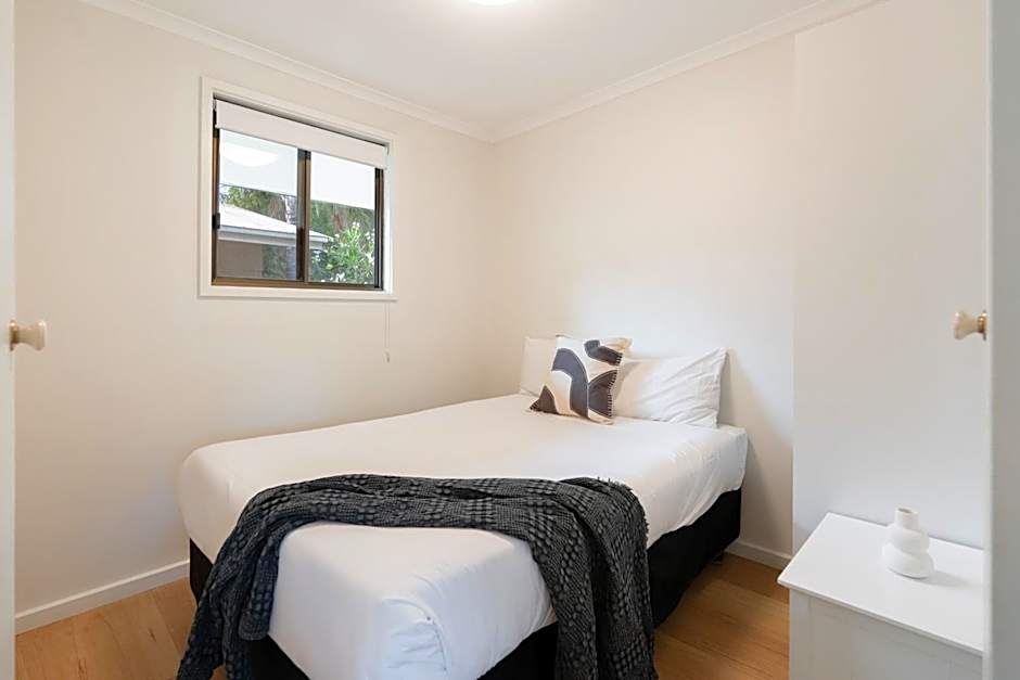 Highway 1 Holiday & Lifestyle Park