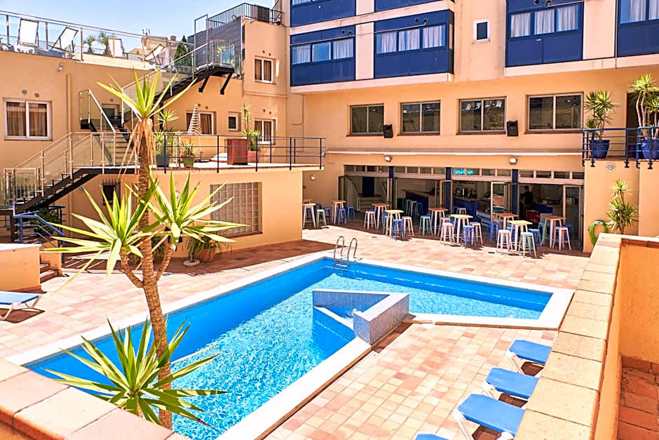 Checkin Caribe Youth Hotel