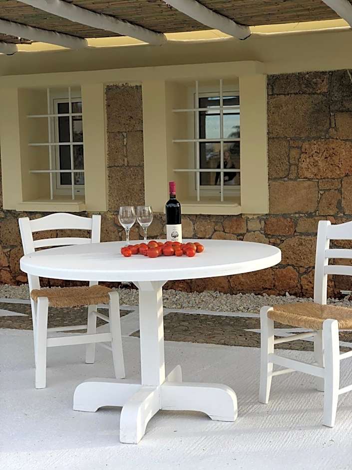 Parthenis Hotel & Suites