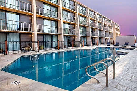 Ramada by Wyndham Austin South