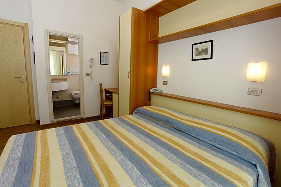 Hotel Conti
