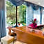 Renzo Hotel