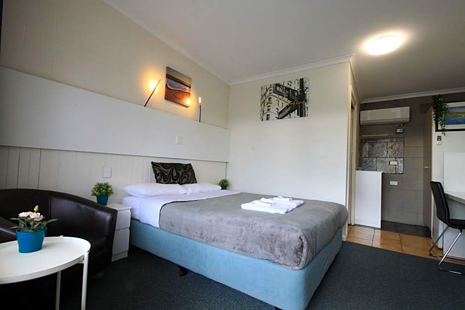 Pelicans Motel San Remo