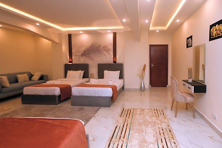 Pyramids Palace INN 5 Minutes from the New Grand Museum