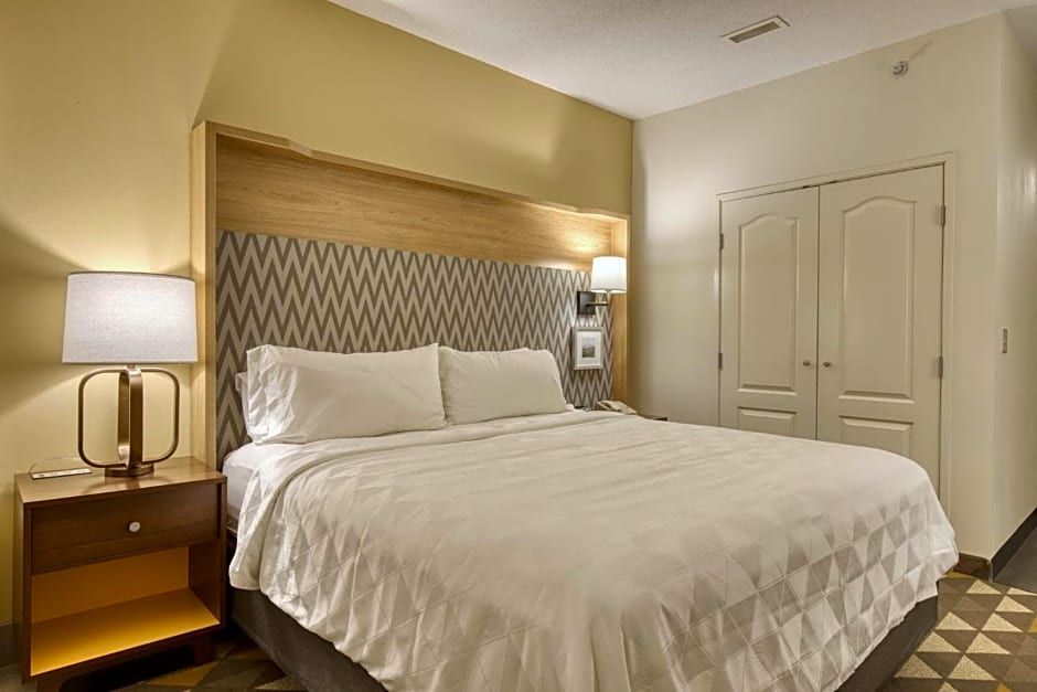 Holiday Inn Hotel & Suites Madison West - Middleton By IHG