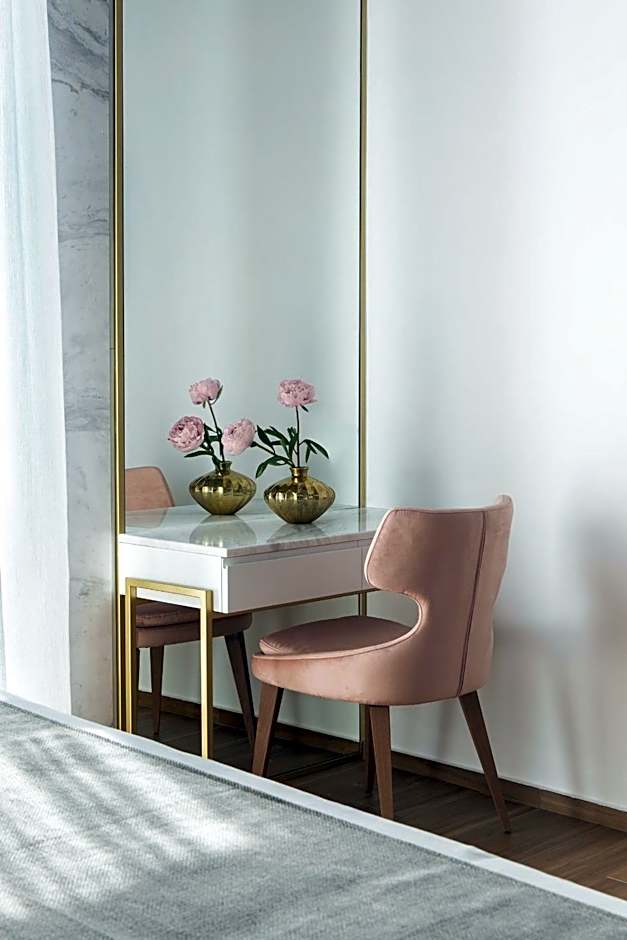 Mirabile Luxury Suites