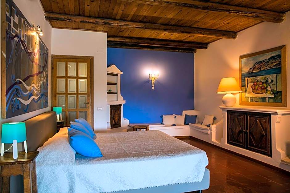 Palmasera Charming Suites