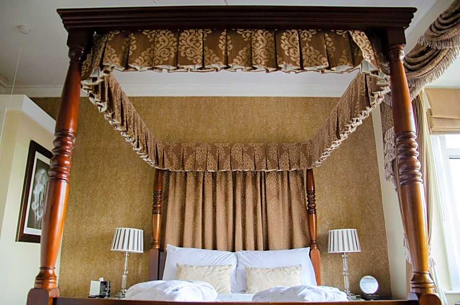 The Lemonfield Hotel