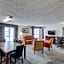 Riverside Hotel
