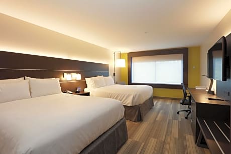 Double Room with Two Double Beds - Hearing Accessible/Non-Smoking