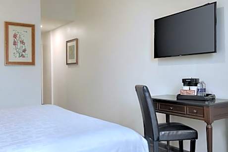 King Room with Balcony