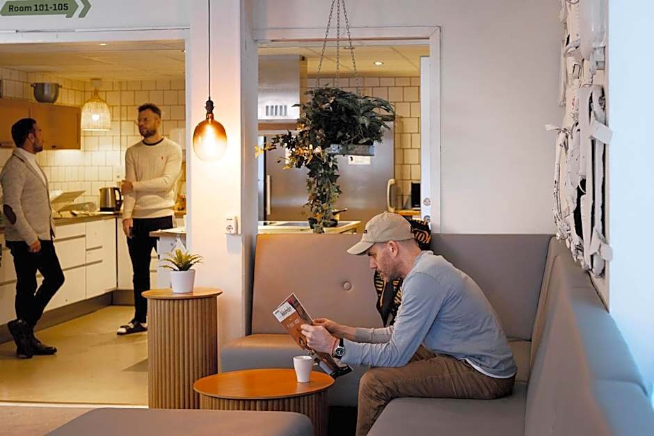 Slottsskogens Hostel