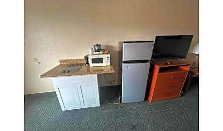 2 Full Beds Accessible Non - Smoking