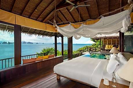 Ocean Pool Villa