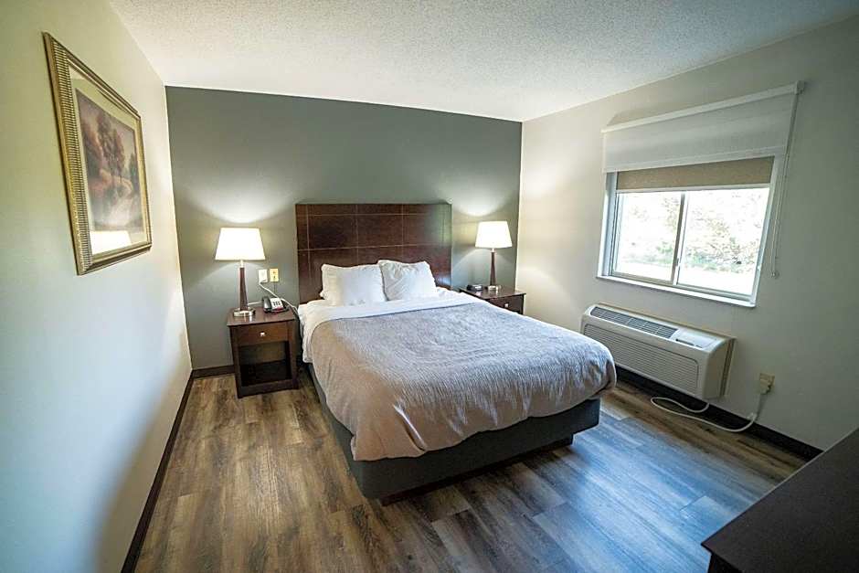 Quality Inn & Suites Watertown