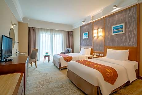 Deluxe Garden View Twin Room