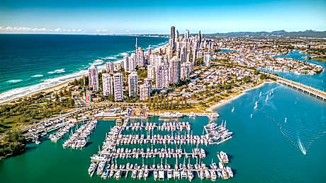 Oscar on Main Resort