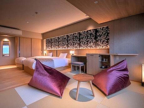 Honmaru upper floor, 7th floor Japanese-Western style room, 2 beds, non-smoking, inside the city