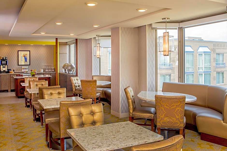 Sheraton Suites Chicago Elk Grove