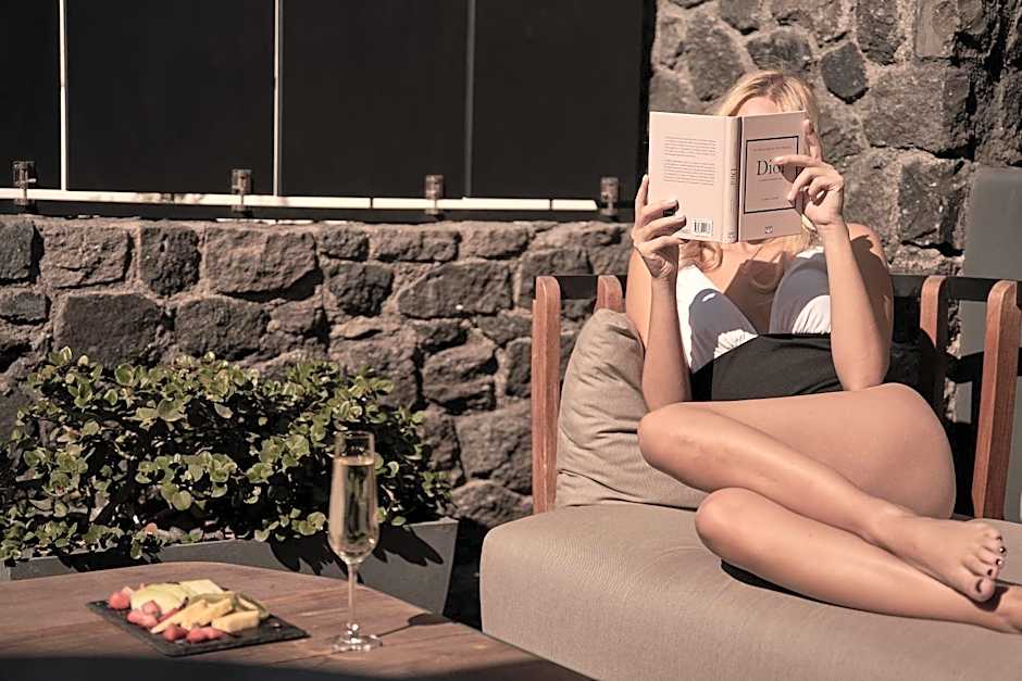 Kivotos Santorini - Preferred Hotels & Resorts
