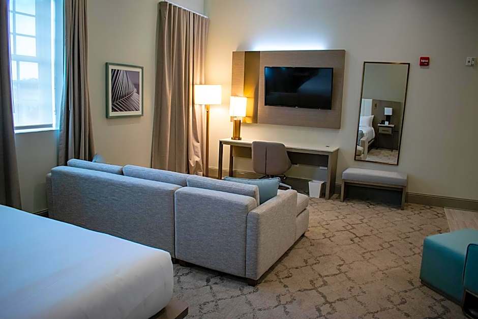 Centennial Plaza Resort Gulfport