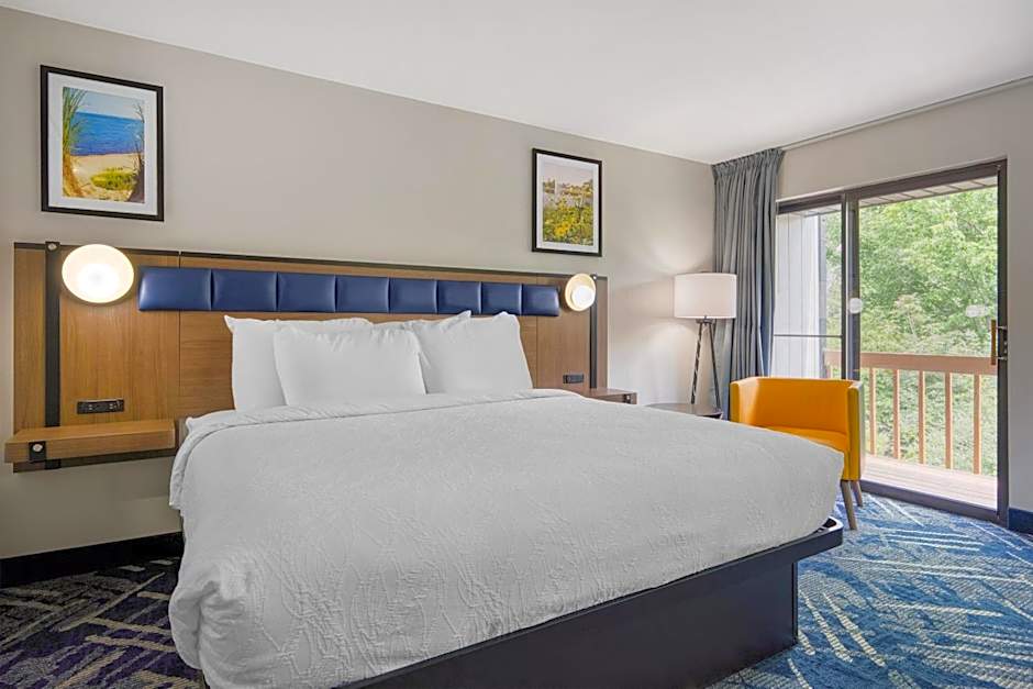Best Western Indian Oak