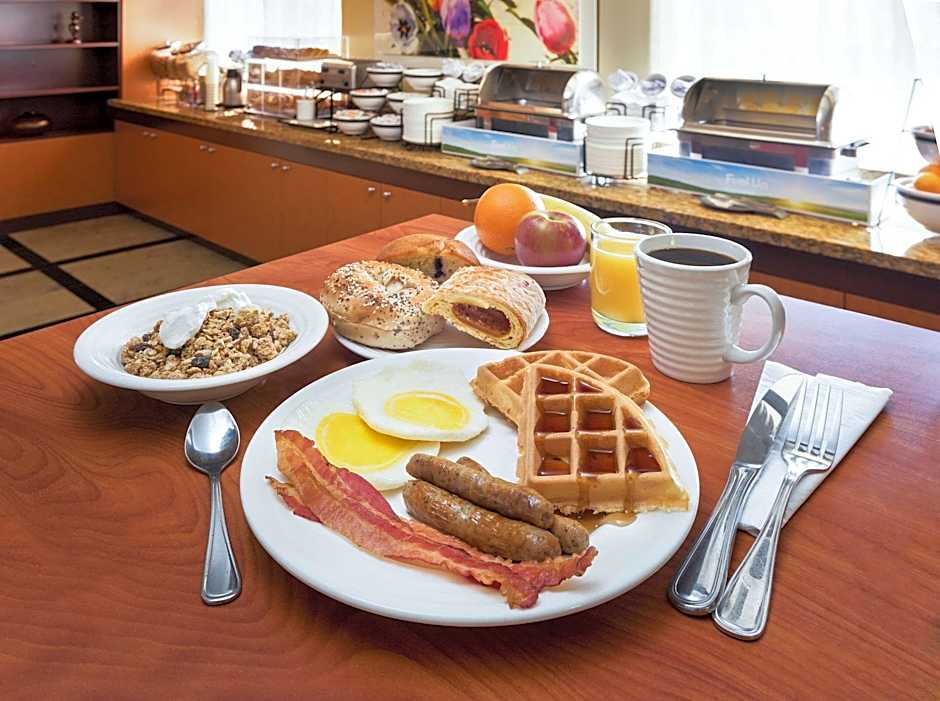 Comfort Inn & Suites Oakland