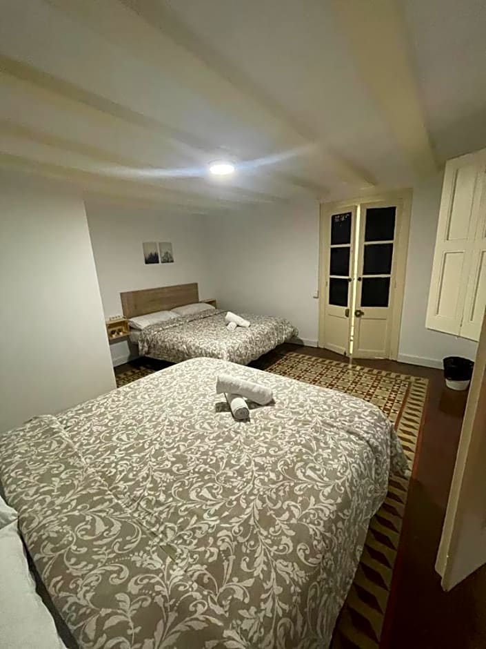 Sleep in Gothic Bcn