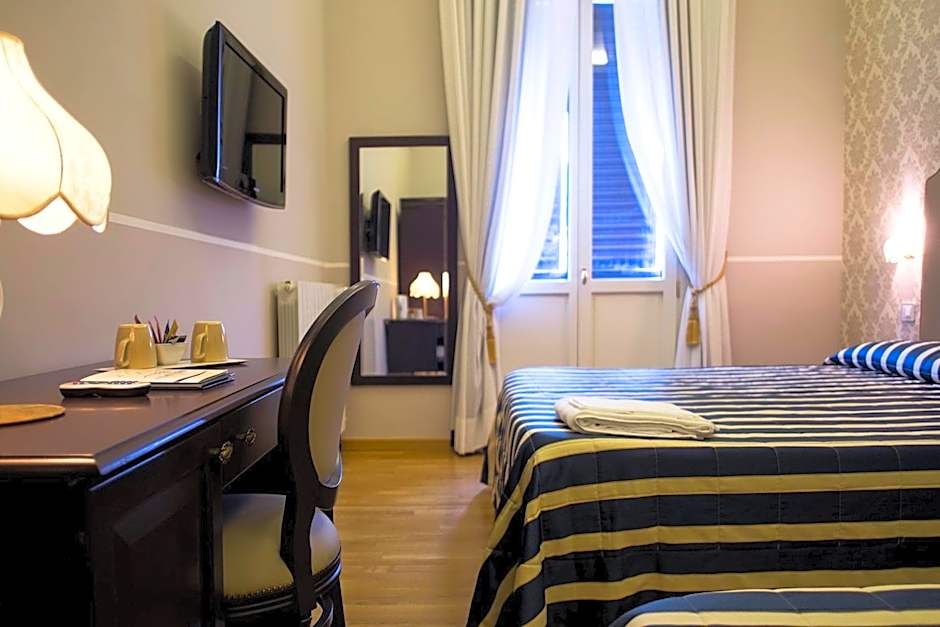 Hotel Navy