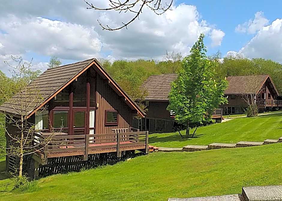 Eastcott Lodges