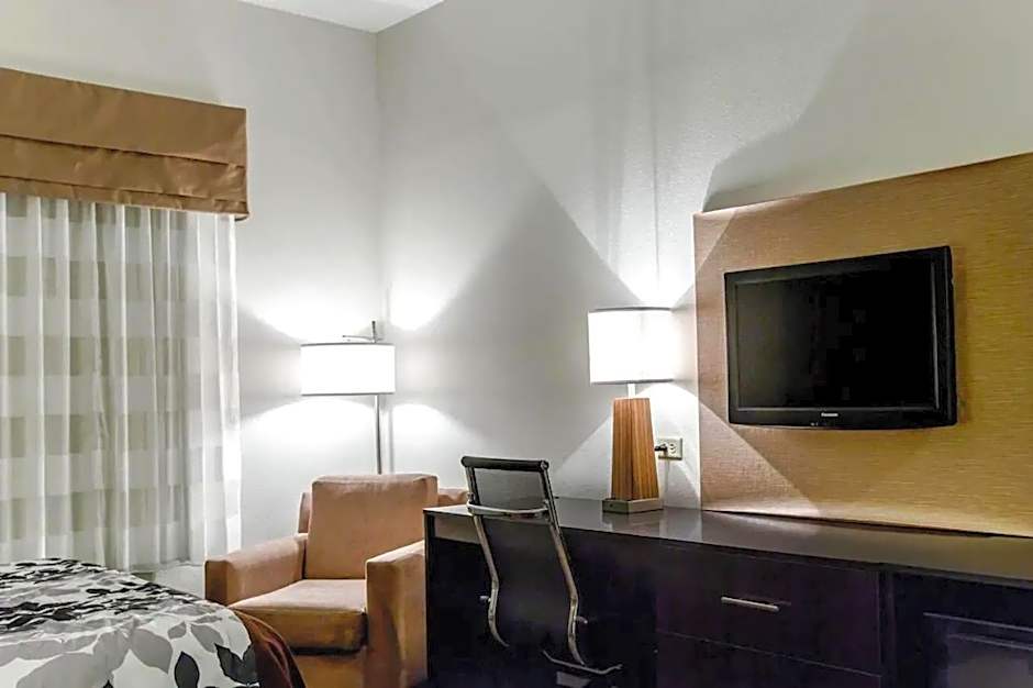 Sleep Inn & Suites Marion - Military Institute
