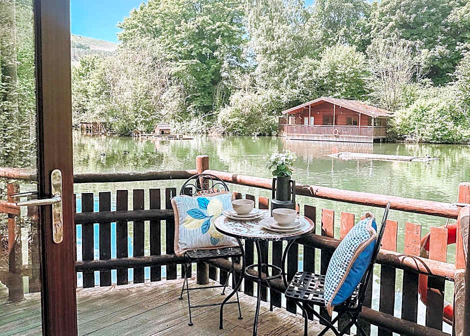 Herons Lake Retreat