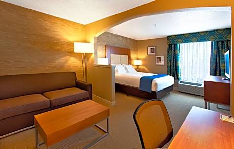 Queen Suite with Two Queen Beds